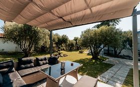 Cyclades Luxury Studios